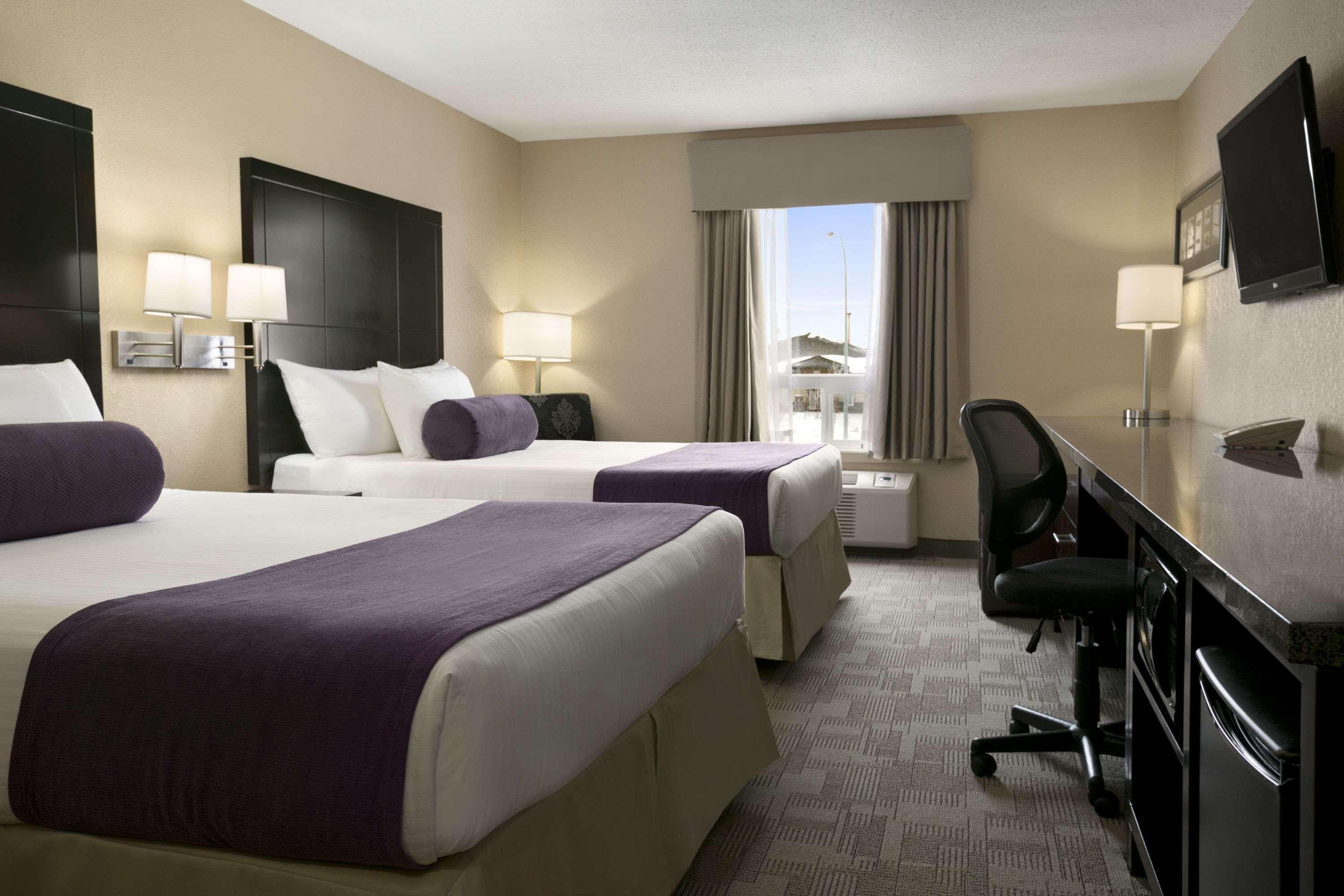 Days Inn By Wyndham Regina Bagian luar foto
